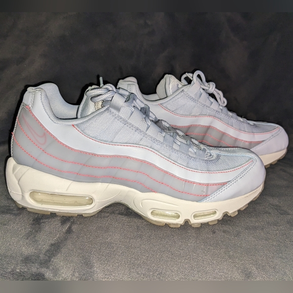 Nike Air Max 95 SE, NWT - Picture 5 of 16